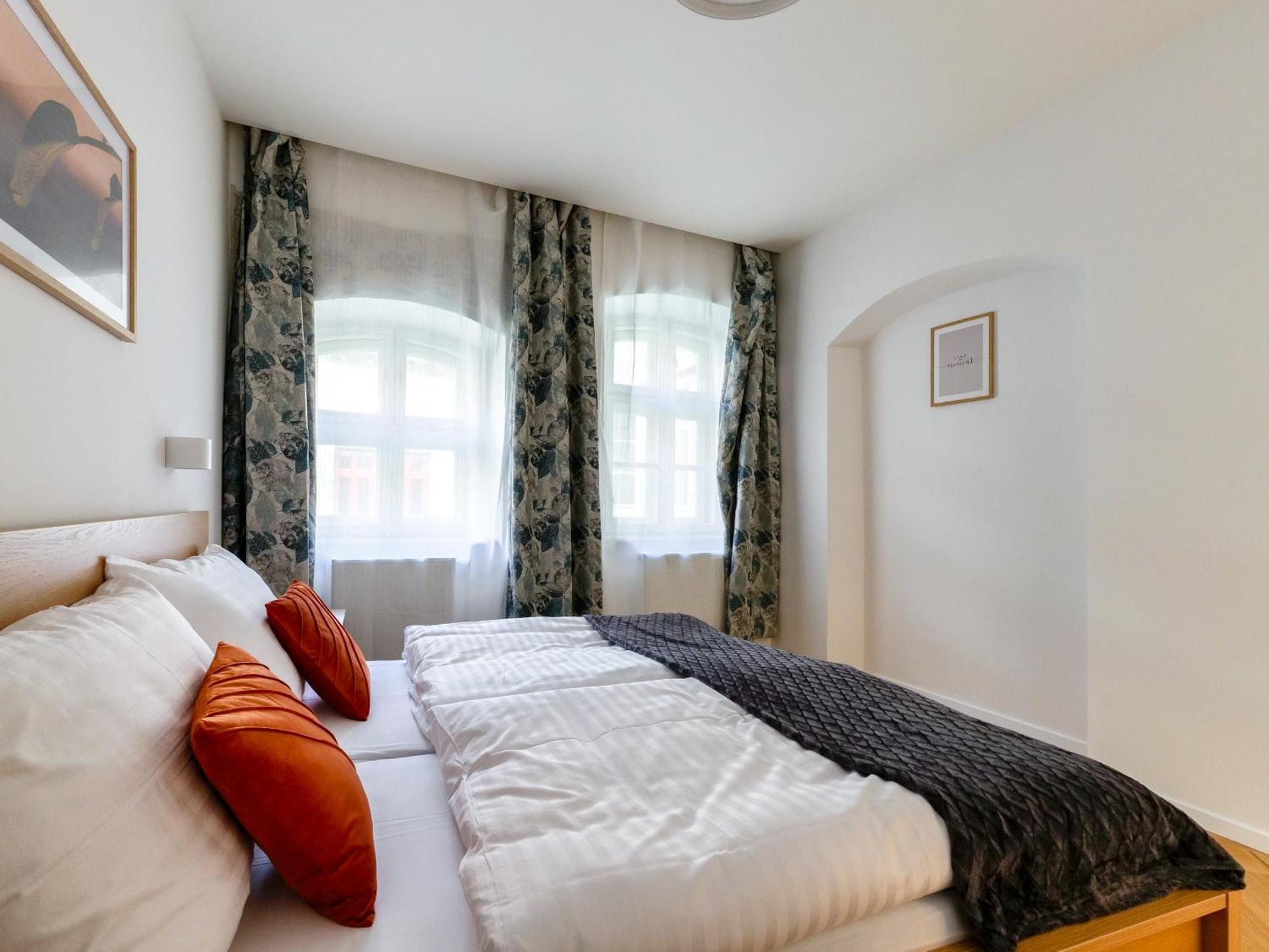 Hviezdoslavova Apartments, Trnava Centre, Parking Available Экстерьер фото