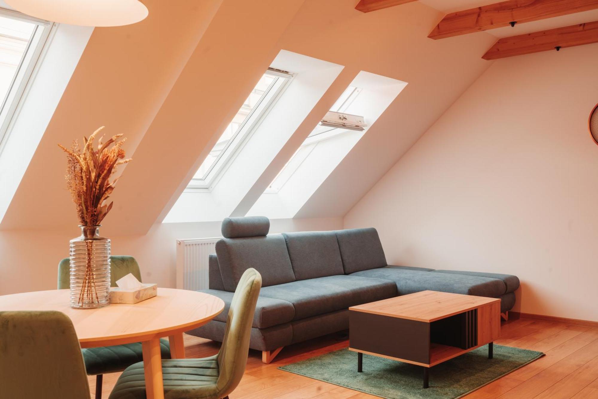 Hviezdoslavova Apartments, Trnava Centre, Parking Available Экстерьер фото