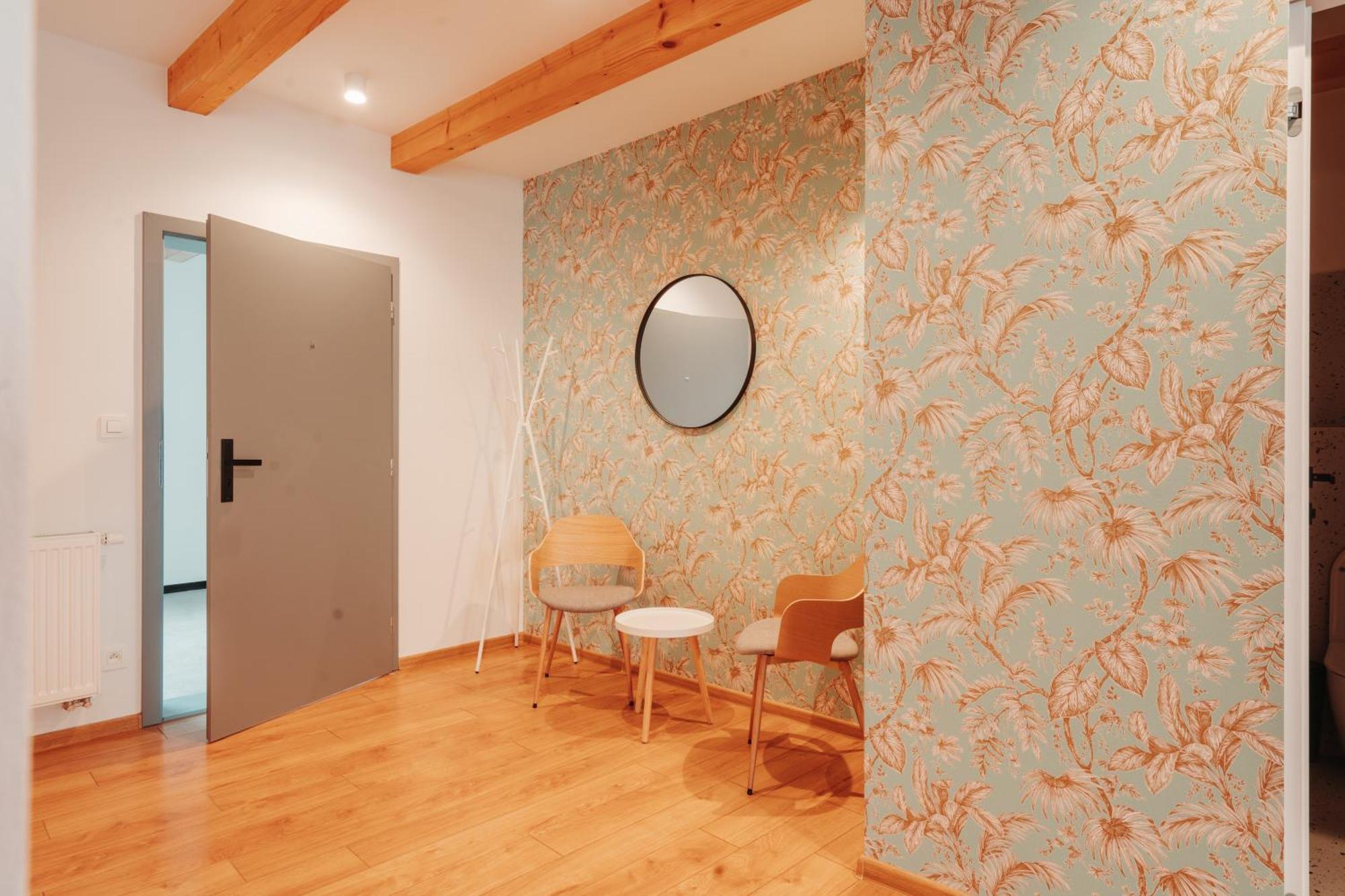 Hviezdoslavova Apartments, Trnava Centre, Parking Available Экстерьер фото